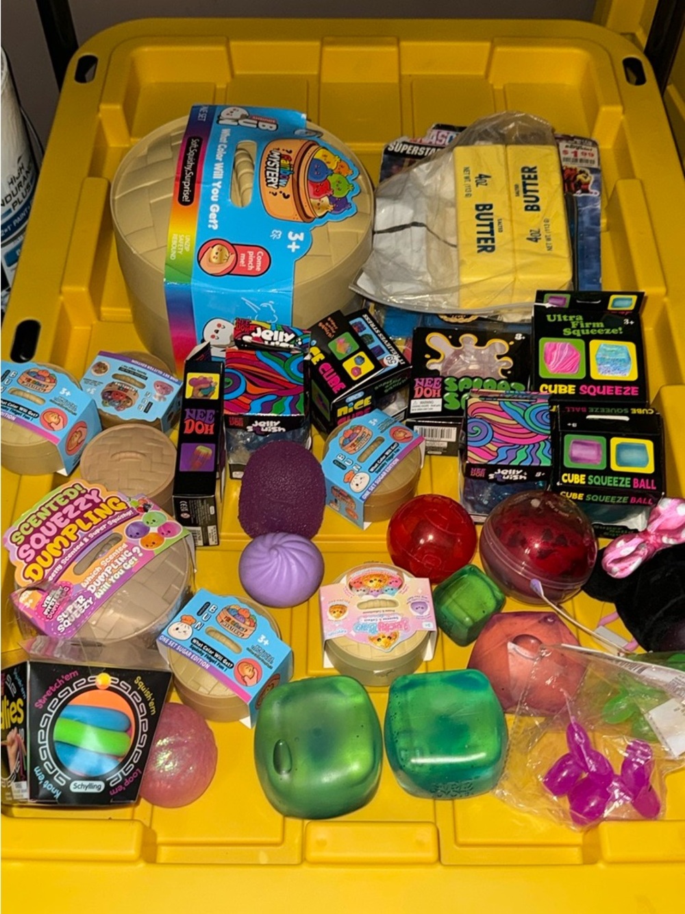 Surprise squishy bundle 5 back - Picture 1 of 14